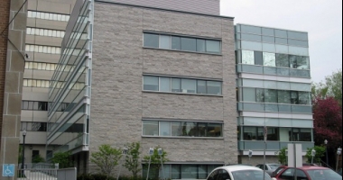 Queen's University Cancer Research Centre